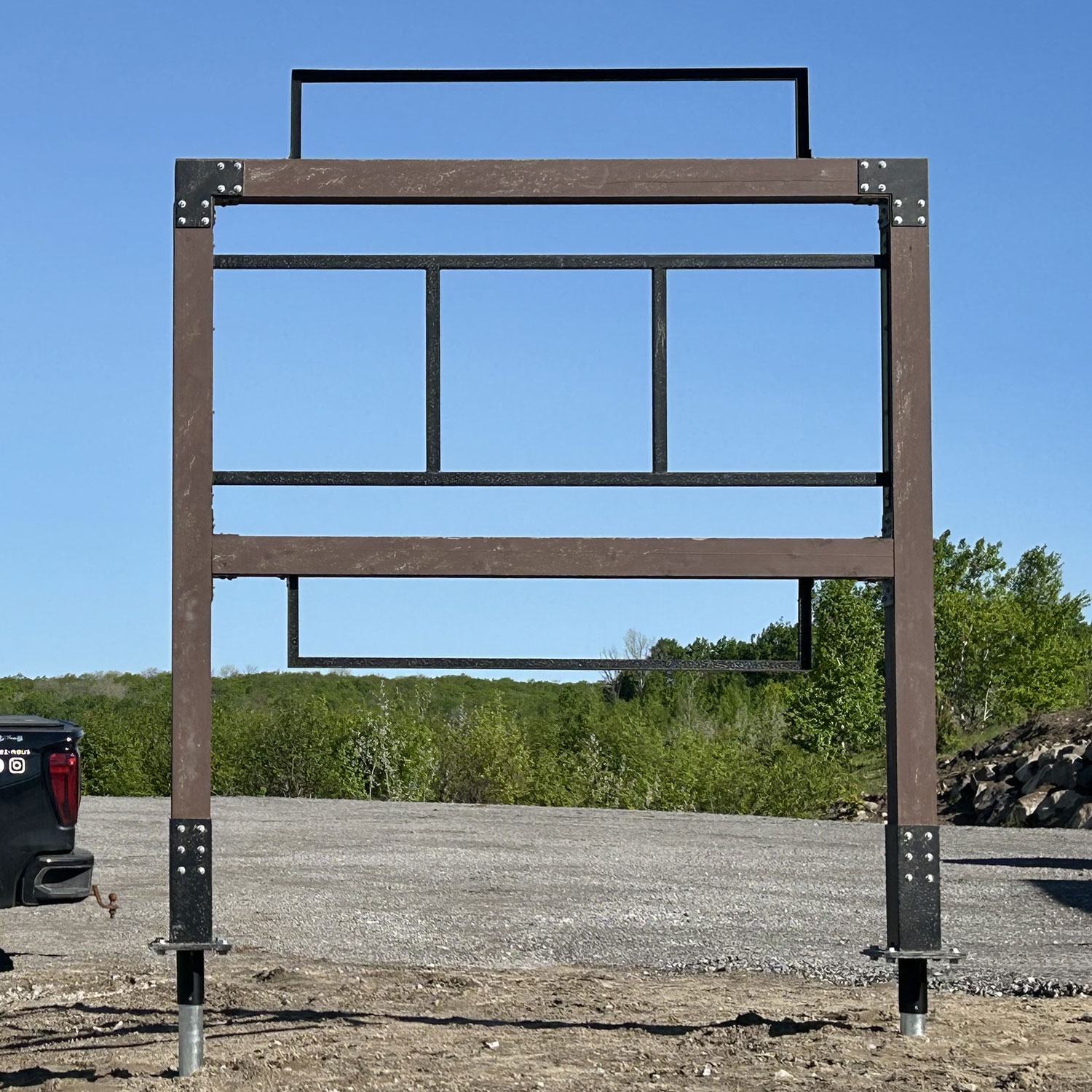 Structure signalétique acier-bois